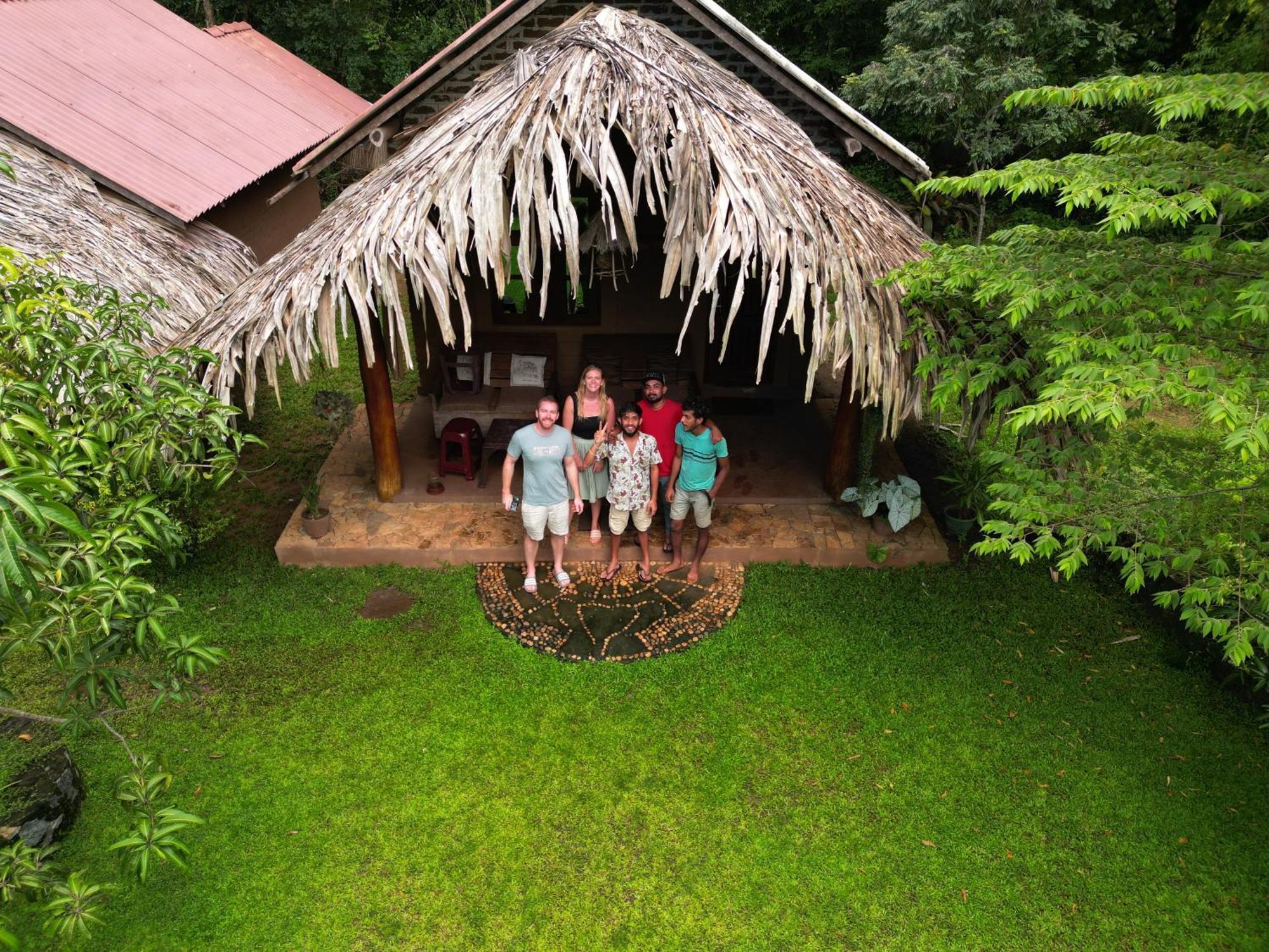 Hasthi Safari Cottage Udawalawe Exteriör bild