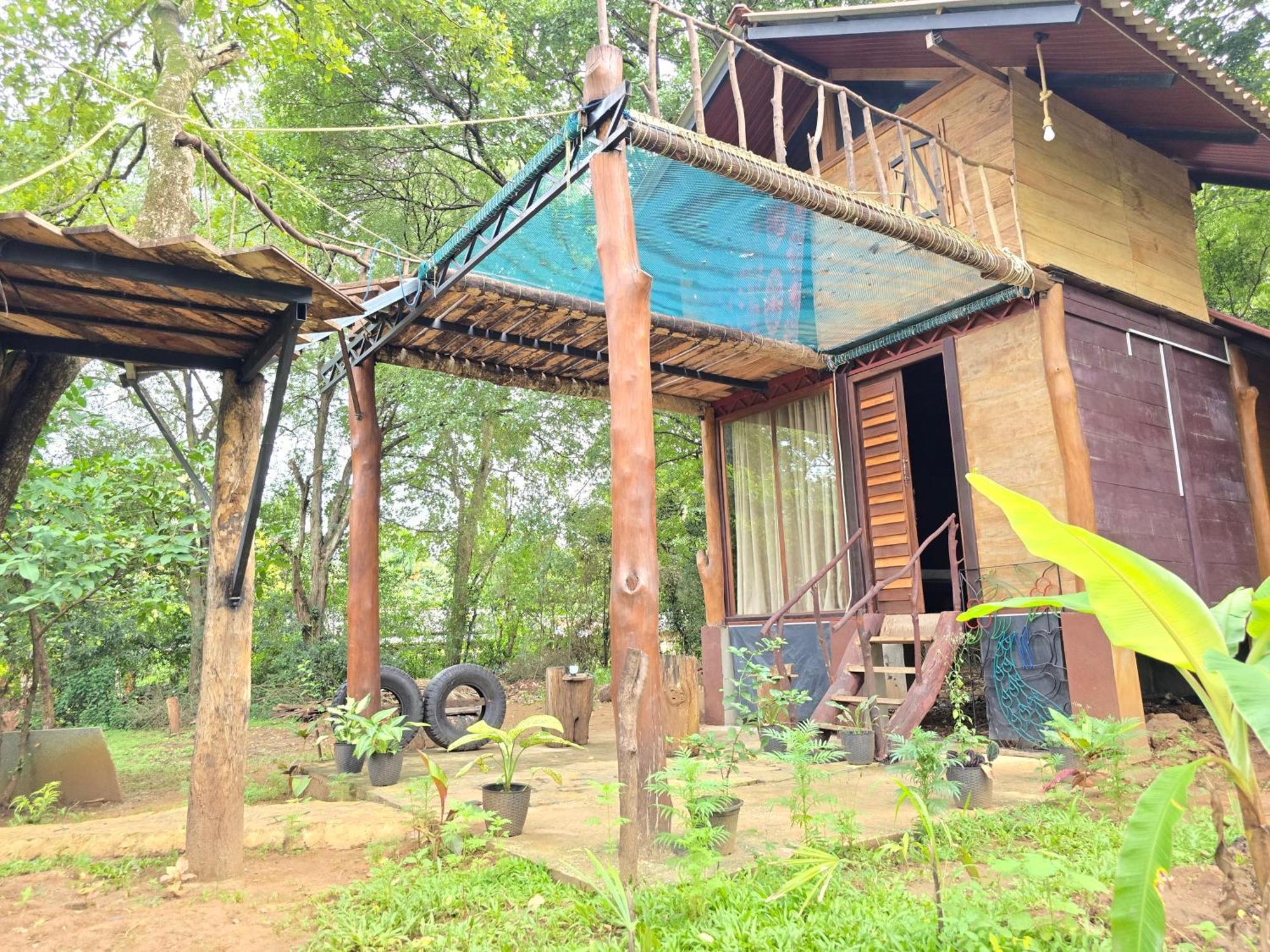 Hasthi Safari Cottage Udawalawe Exteriör bild